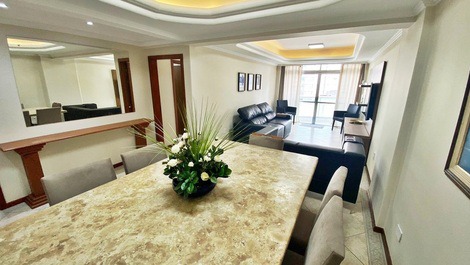 Ed. Mariluz: 3 suites // Balcón // Quadra Mar
