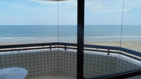Sacada com vista do mar