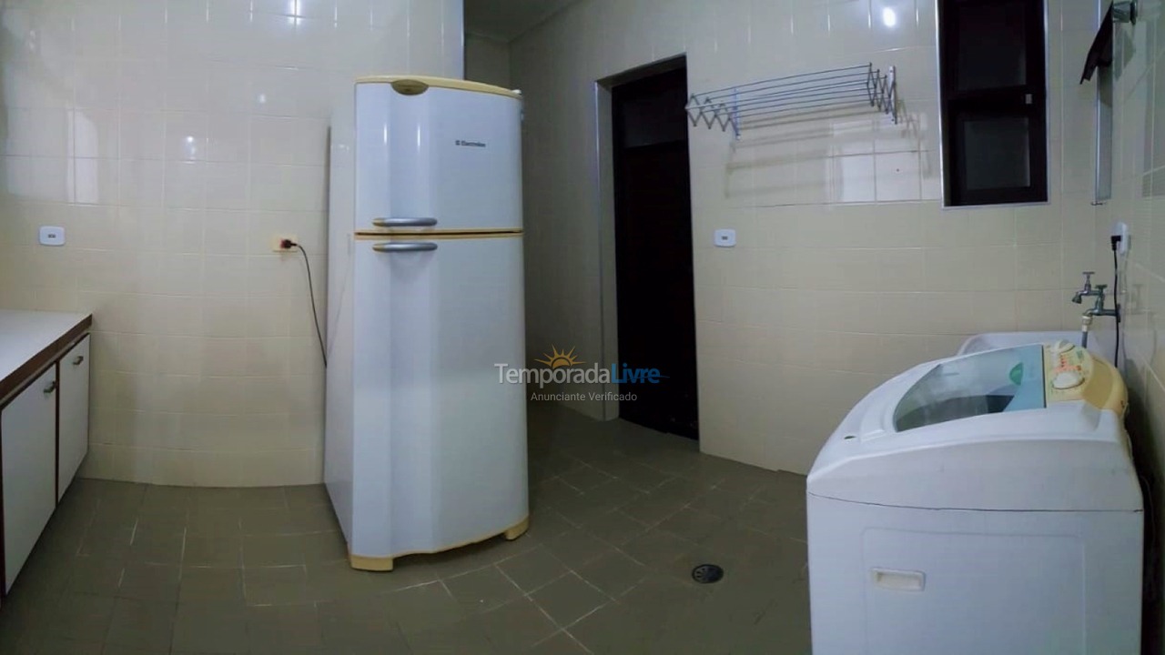 Apartment for vacation rental in Guarujá (Pitangueiras)