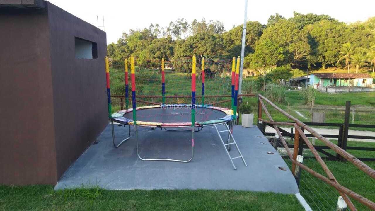 Chácara / sítio para aluguel de temporada em Duque de Caxias (Capivari Xerem Rj)