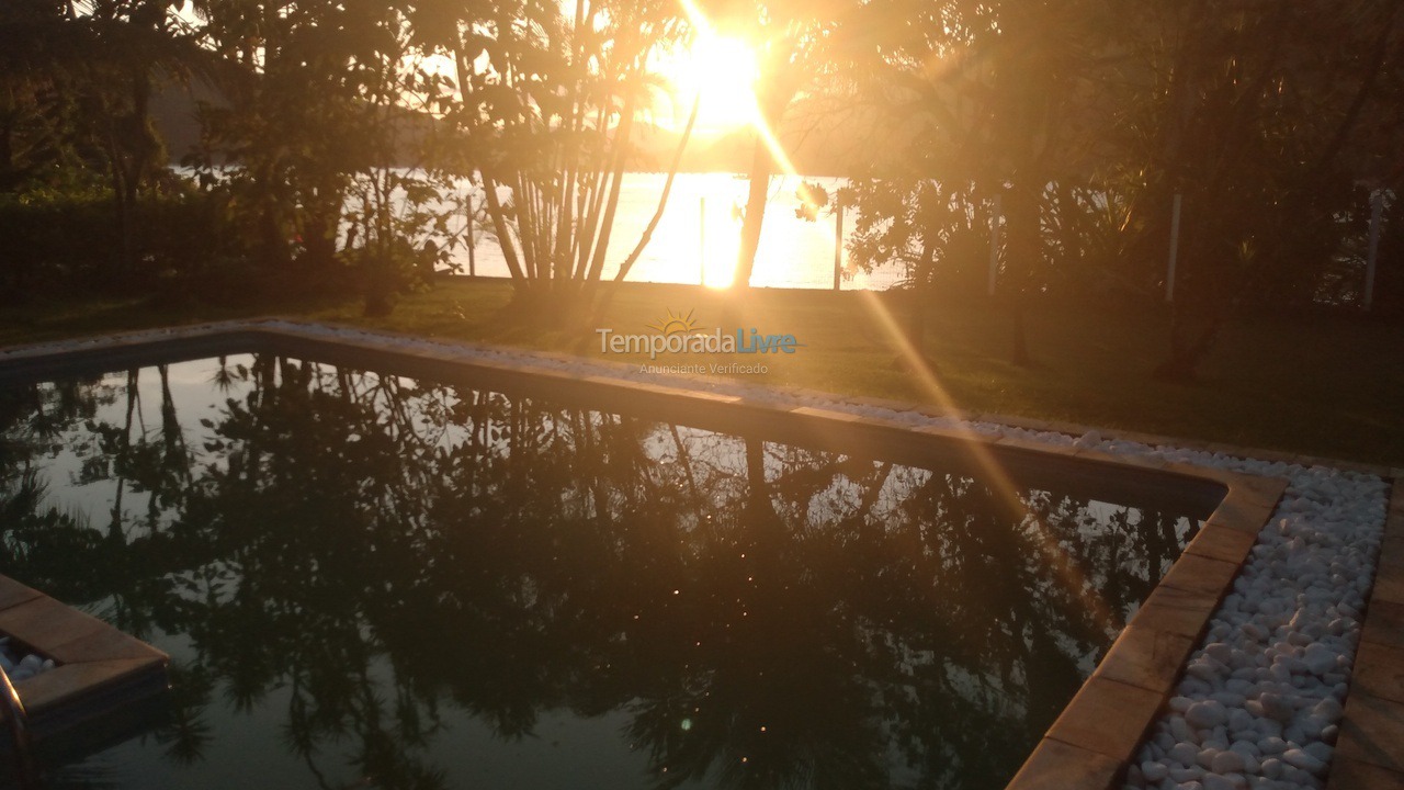 Casa para alquiler de vacaciones em Ubatuba (Santa Rita)