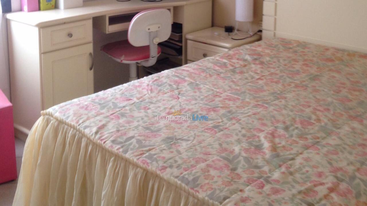 Apartamento para aluguel de temporada em Torres (Centro)