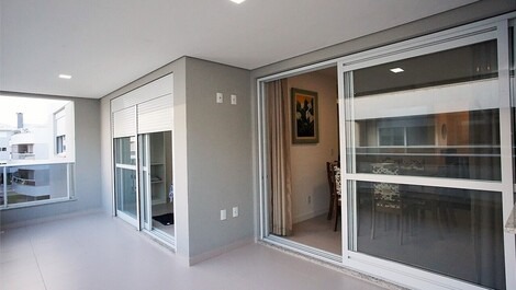 3 dormitorios en la mejor zona inglesa! Condominio con piscina