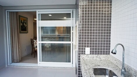 3 dormitorios en la mejor zona inglesa! Condominio con piscina
