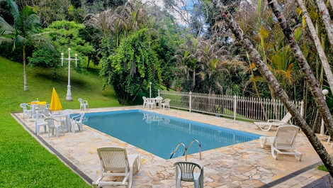 HERMOSO SITIO CON WI-FI (EN PLENA NATURALEZA)