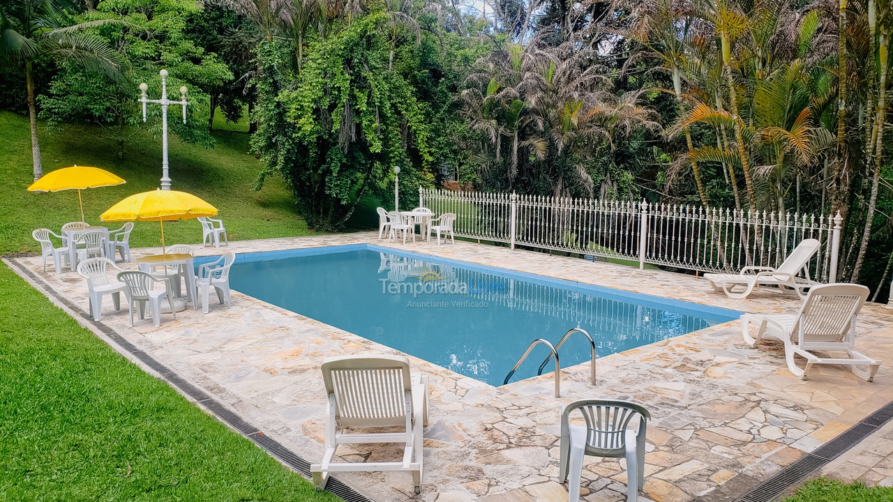 Granja para alquiler de vacaciones em Juquitiba (Plena Natureza Com Wifi Jogos Linda área de Churrasco)