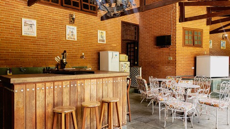 HERMOSO SITIO CON WI-FI (EN PLENA NATURALEZA)