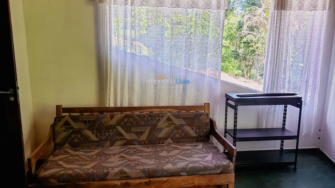 Granja para alquiler de vacaciones em Juquitiba (Plena Natureza Com Wifi Jogos Linda área de Churrasco)