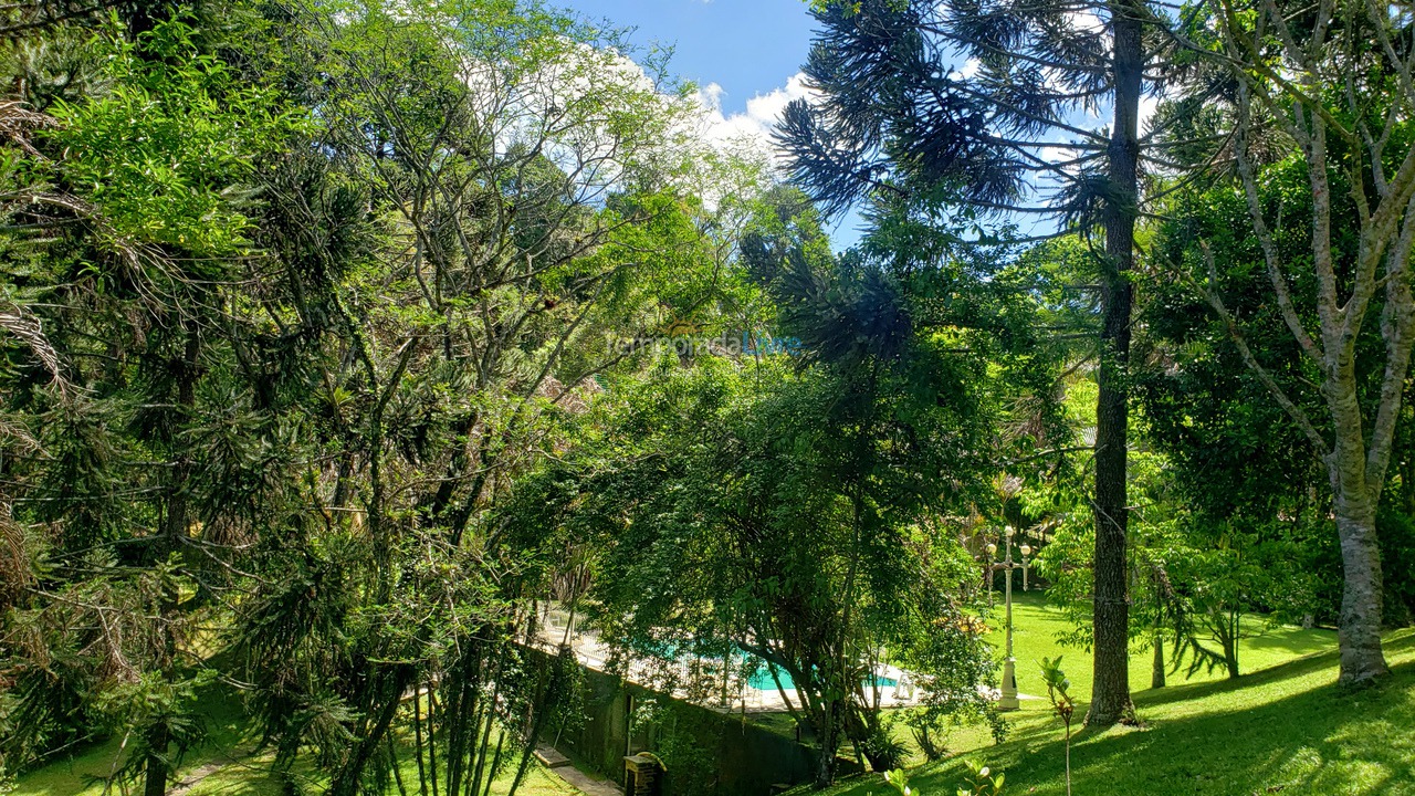 Granja para alquiler de vacaciones em Juquitiba (Plena Natureza Com Wifi Jogos Linda área de Churrasco)