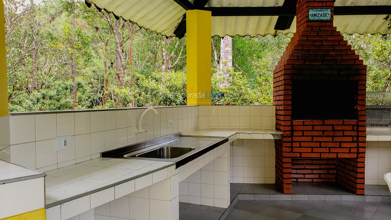 Ranch for vacation rental in Juquitiba (800 Mts da Rodovia Locamos Até 40 Adultos)