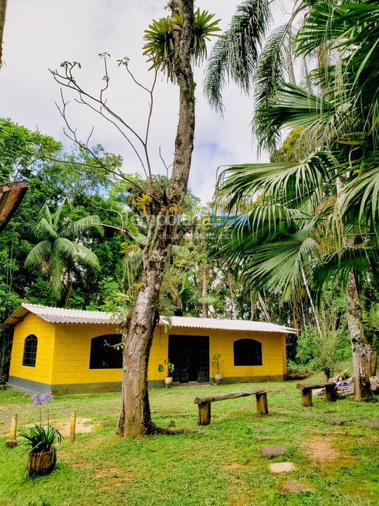 Ranch for vacation rental in Juquitiba (800 Mts da Rodovia Locamos Até 40 Adultos)