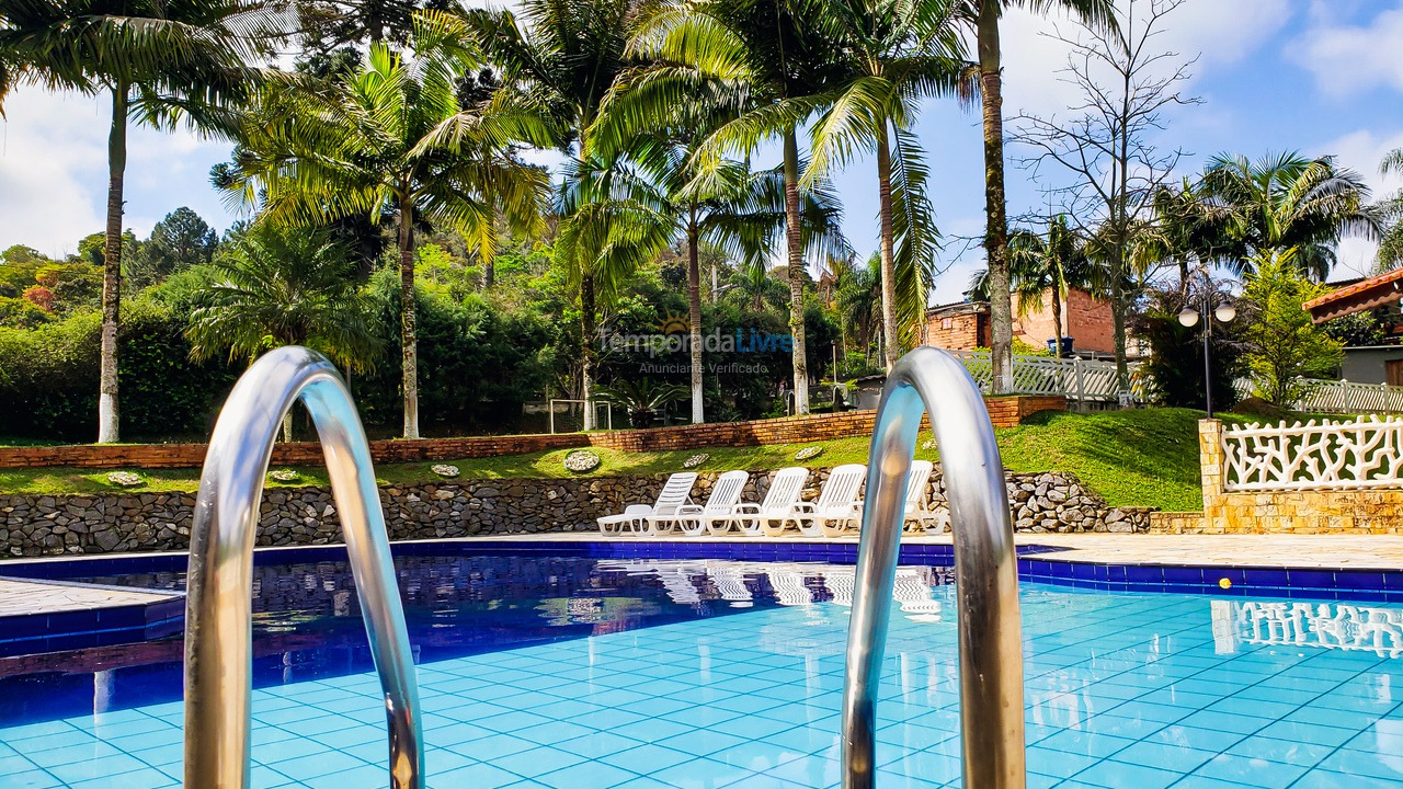 Chácara / sítio para aluguel de temporada em São Lourenço da Serra (Alto Padrão Piscina Adulto E Infantil 600 Mts da Rodovia I)