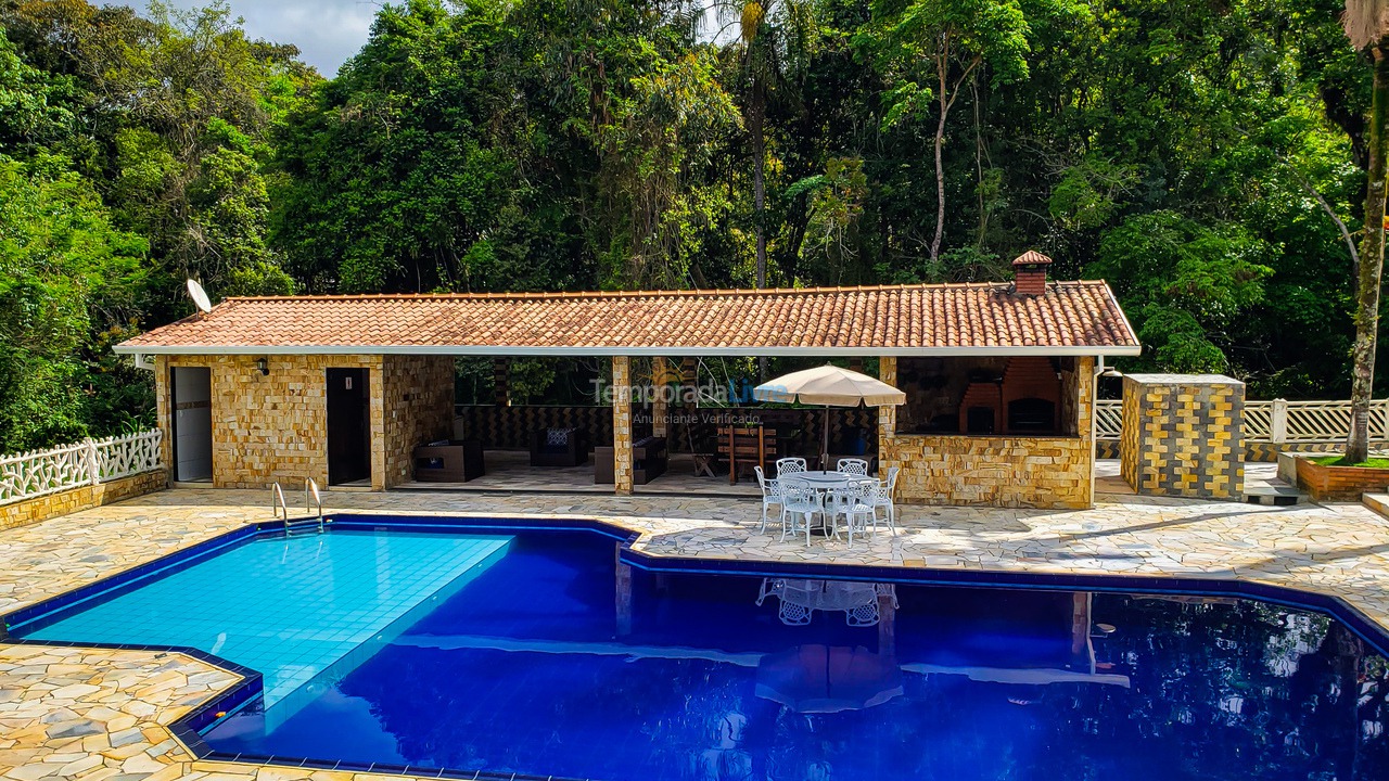 Chácara / sítio para aluguel de temporada em São Lourenço da Serra (Alto Padrão Piscina Adulto E Infantil 600 Mts da Rodovia I)