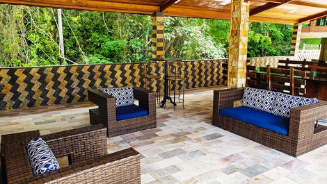 CHÁCARA PARA TEMPORADA EM SÃO LOURENÇO DA SERRA ( FÁCIL ACESSO)