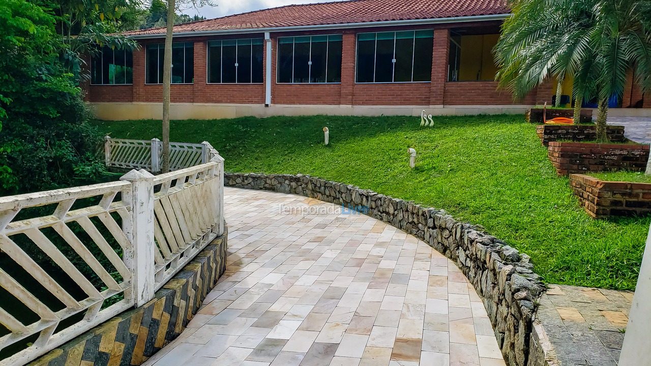 Chácara / sítio para aluguel de temporada em São Lourenço da Serra (Alto Padrão Piscina Adulto E Infantil 600 Mts da Rodovia I)