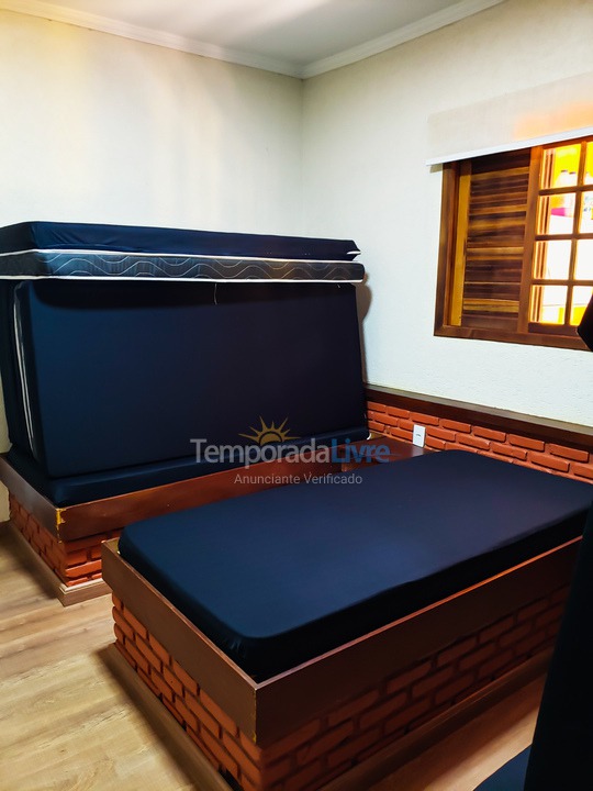 Chácara / sítio para aluguel de temporada em São Lourenço da Serra (Alto Padrão Piscina Adulto E Infantil 600 Mts da Rodovia I)