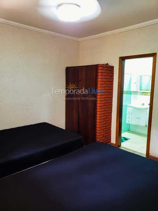 Chácara / sítio para aluguel de temporada em São Lourenço da Serra (Alto Padrão Piscina Adulto E Infantil 600 Mts da Rodovia I)