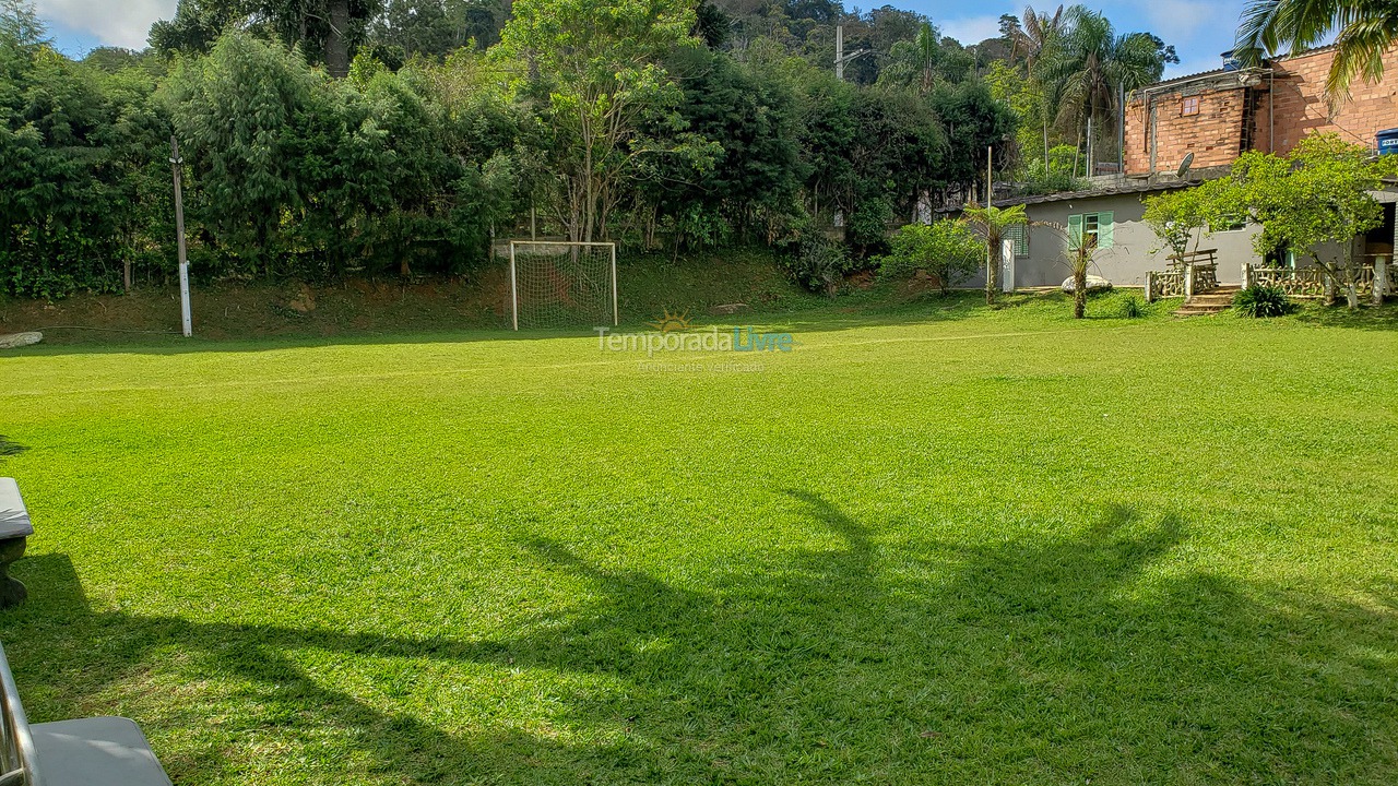 Chácara / sítio para aluguel de temporada em São Lourenço da Serra (Alto Padrão Piscina Adulto E Infantil 600 Mts da Rodovia I)