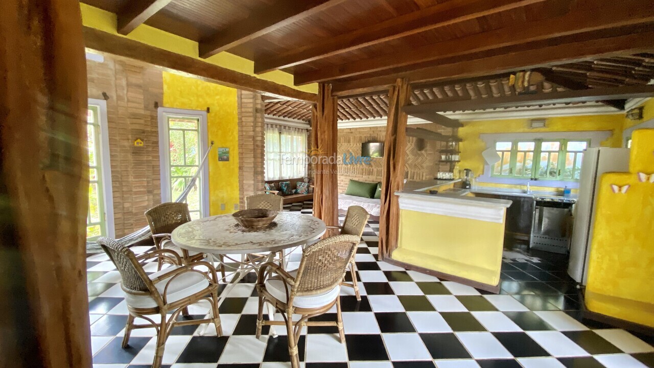 Casa para alquiler de vacaciones em Arraial D´Ajuda (Loteamento de Parracho)