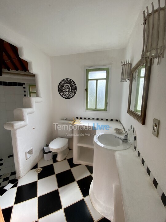 Casa para alquiler de vacaciones em Arraial D´Ajuda (Loteamento de Parracho)