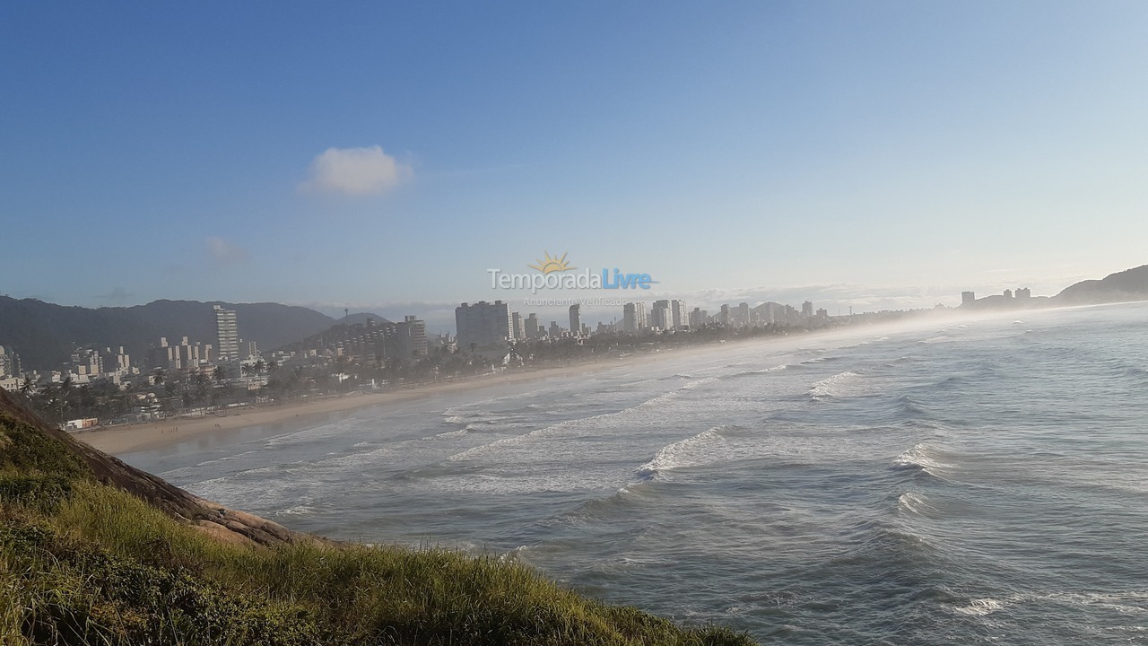 Apartment for vacation rental in Guarujá (Enseada)