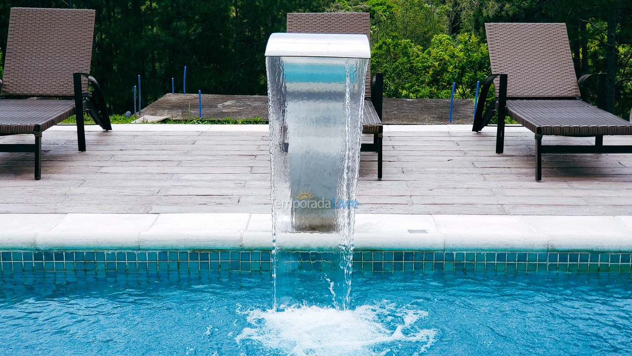 Granja para alquiler de vacaciones em Juquitiba (Piscina Aquecida Com Aquecimento Solar E Hidro Massageado)