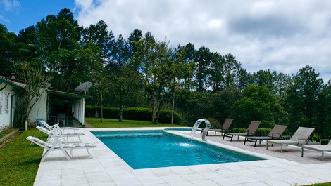 PISCINA CLIMATIZADA (CALEFACCIÓN SOLAR) REF 343