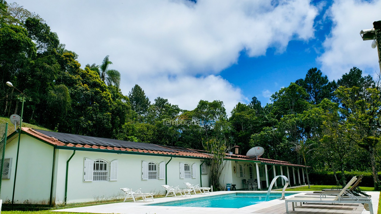 Granja para alquiler de vacaciones em Juquitiba (Piscina Aquecida Com Aquecimento Solar E Hidro Massageado)