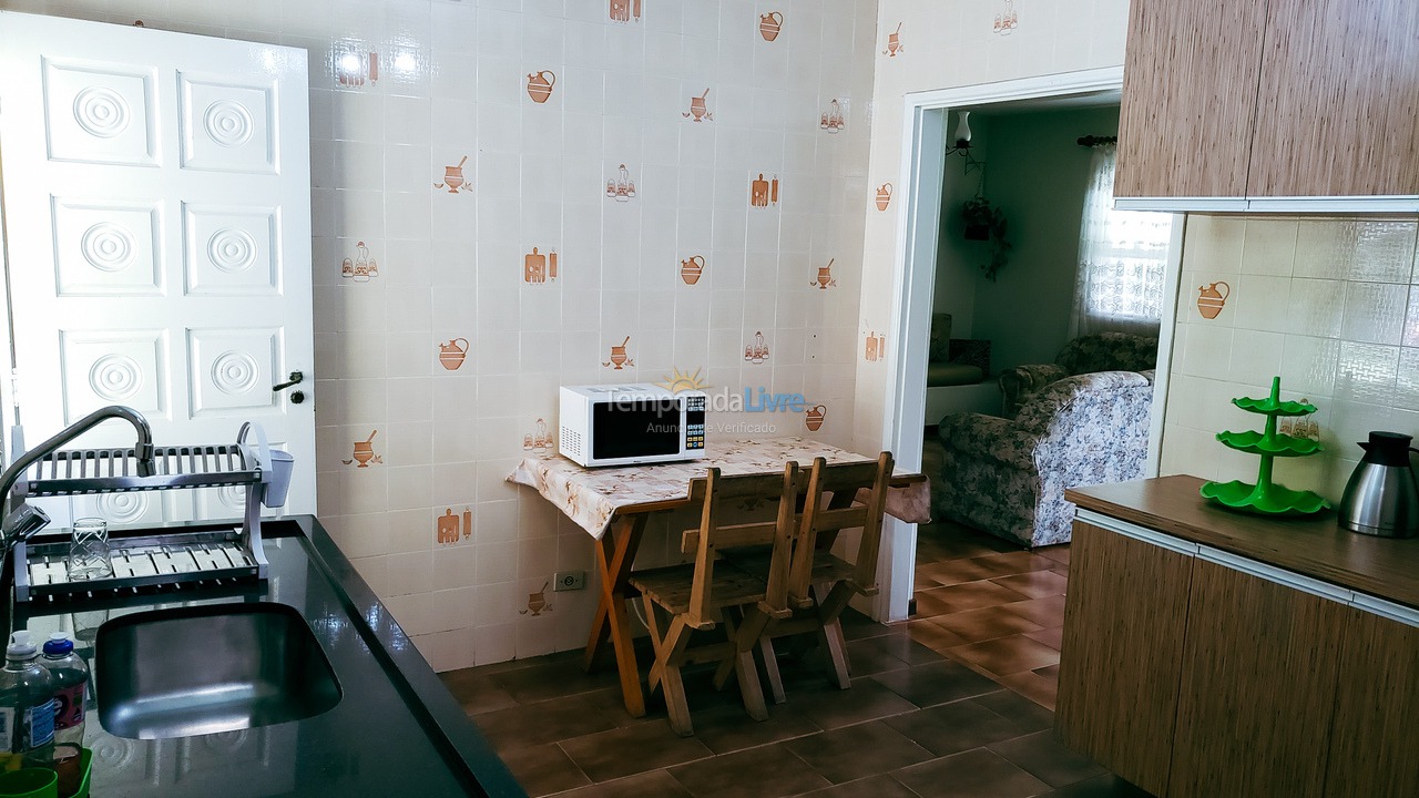 Granja para alquiler de vacaciones em Juquitiba (Piscina Aquecida Com Aquecimento Solar E Hidro Massageado)