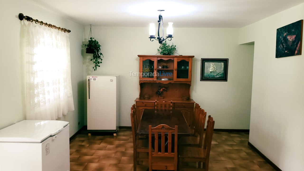 Granja para alquiler de vacaciones em Juquitiba (Piscina Aquecida Com Aquecimento Solar E Hidro Massageado)