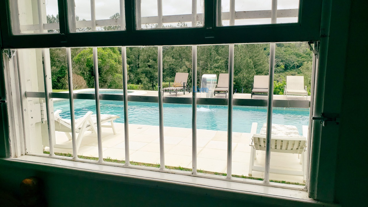 Granja para alquiler de vacaciones em Juquitiba (Piscina Aquecida Com Aquecimento Solar E Hidro Massageado)