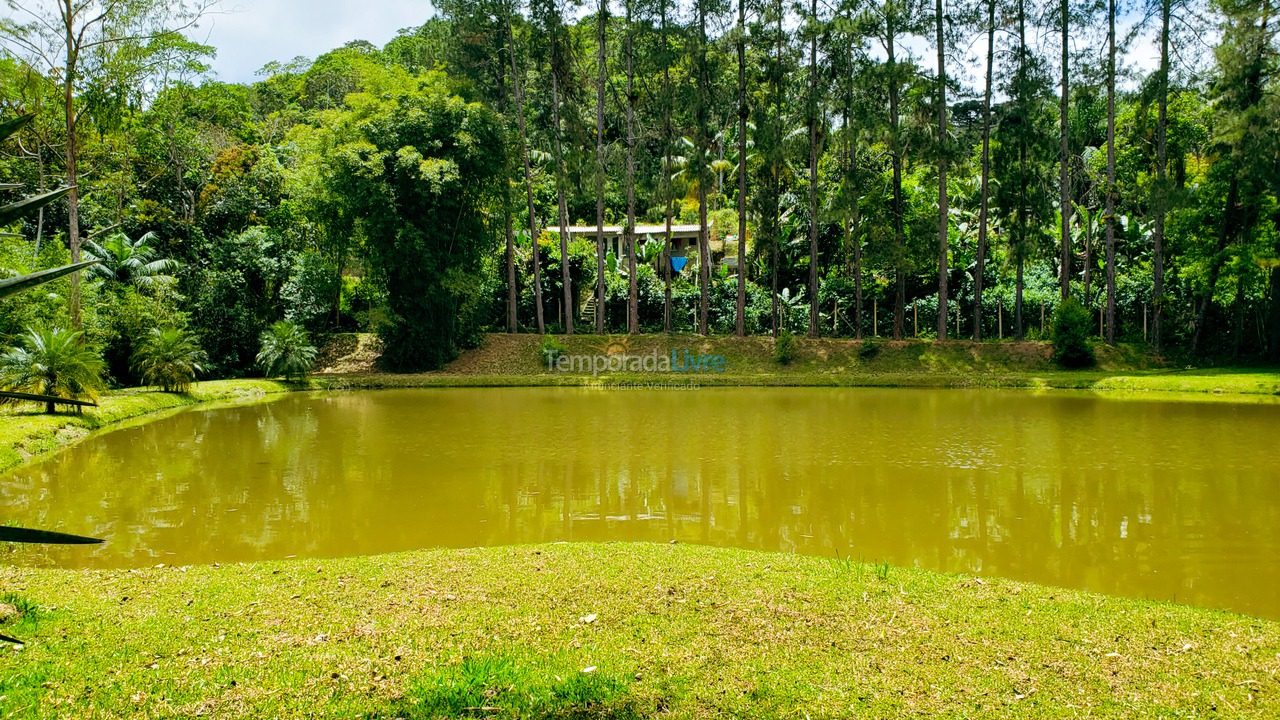 Granja para alquiler de vacaciones em Juquitiba (Piscina Aquecida Com Aquecimento Solar E Hidro Massageado)