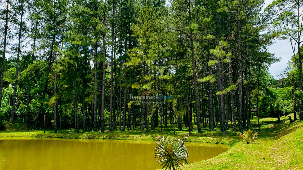 Granja para alquiler de vacaciones em Juquitiba (Piscina Aquecida Com Aquecimento Solar E Hidro Massageado)