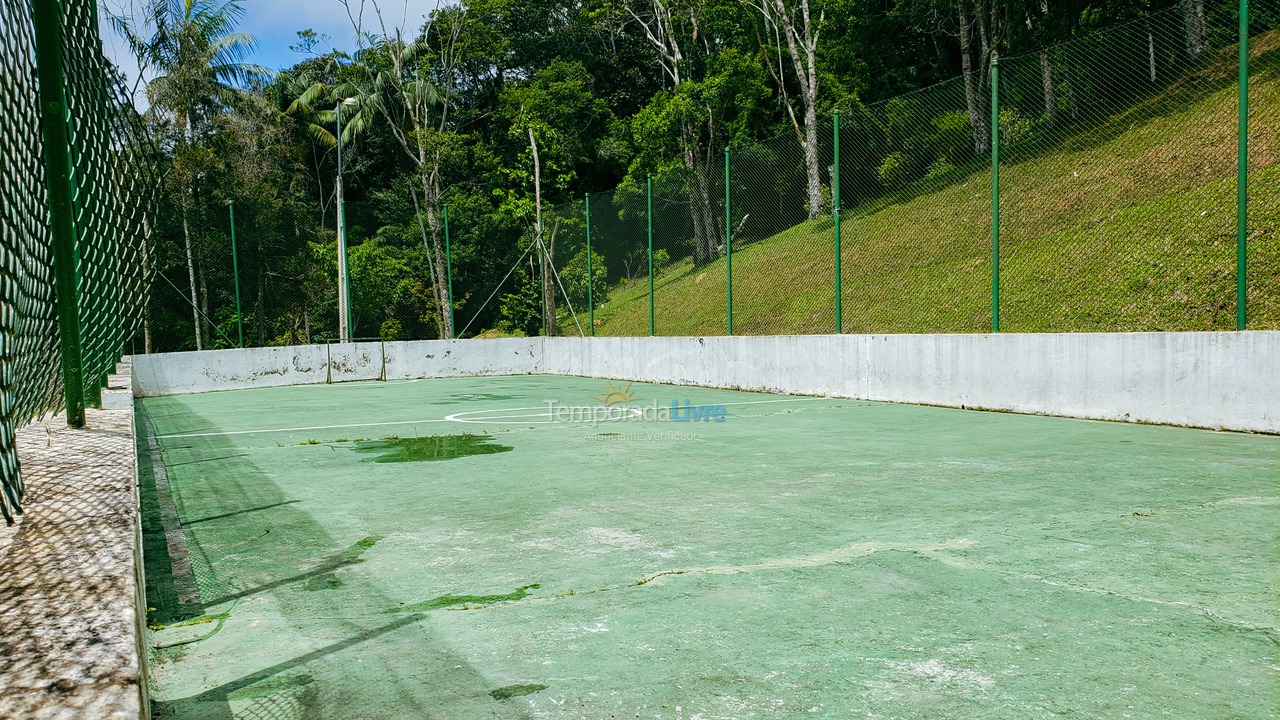 Granja para alquiler de vacaciones em Juquitiba (Piscina Aquecida Com Aquecimento Solar E Hidro Massageado)