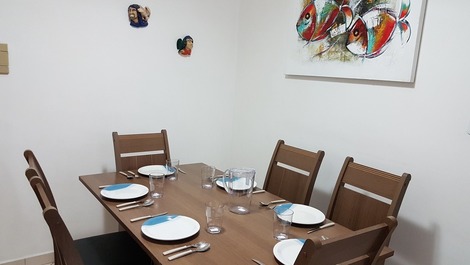 COZY APT, 150 MTS. FROM THE BEACH WITH WI-FI WATSAP 011 996773657