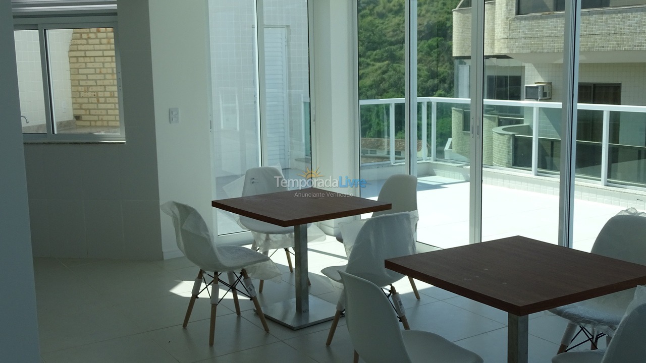 Apartamento para aluguel de temporada em Arraial do Cabo (Praia Grande)