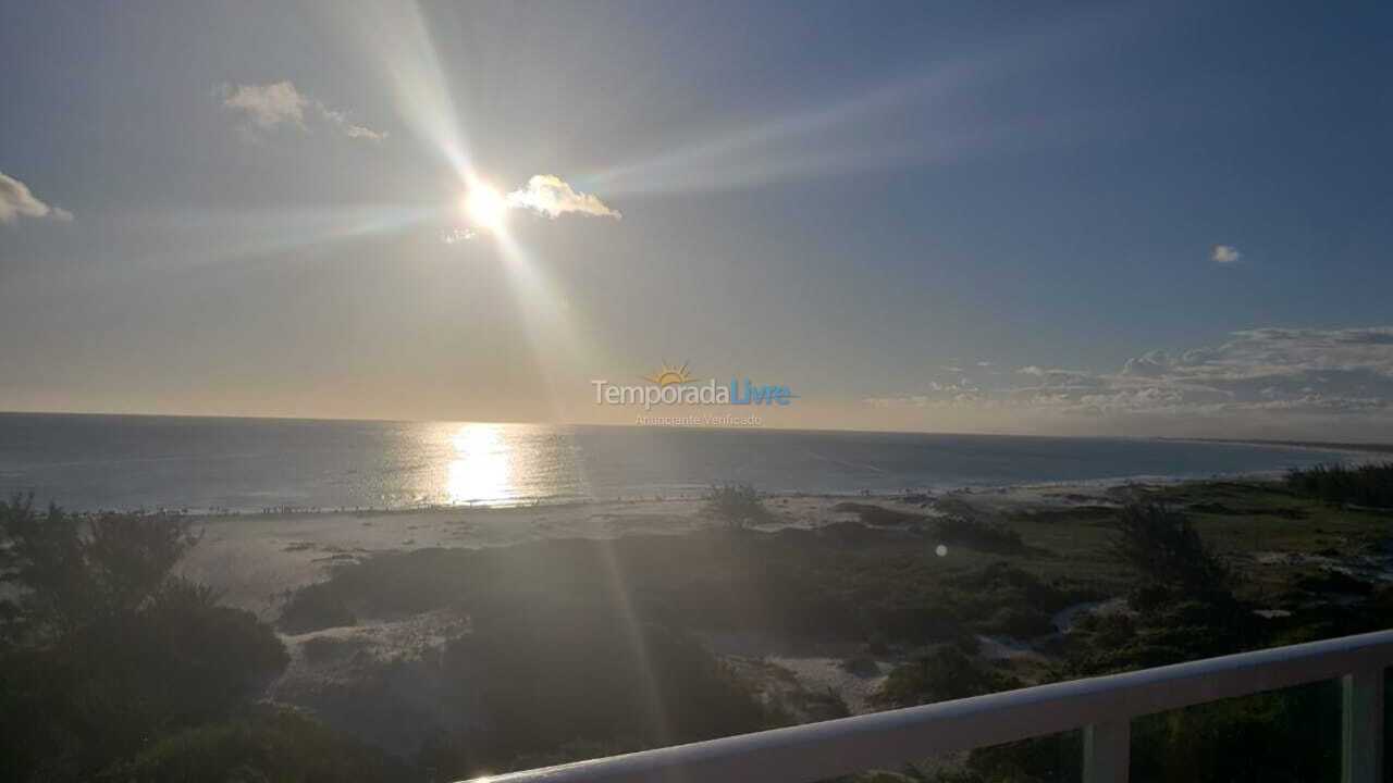 Apartamento para aluguel de temporada em Arraial do Cabo (Praia Grande)