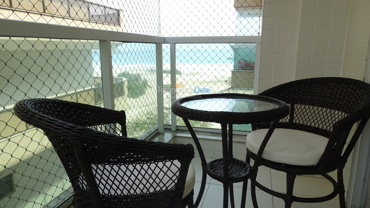 Apartamento para aluguel de temporada em Arraial do Cabo (Praia Grande)