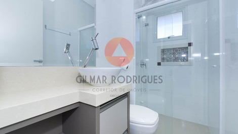 Lindo Apartamento c/ 2 Suítes - Praia de Mariscal