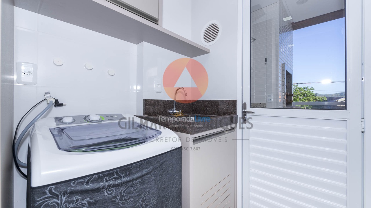 Apartamento para aluguel de temporada em Bombinhas (Canto Grande)