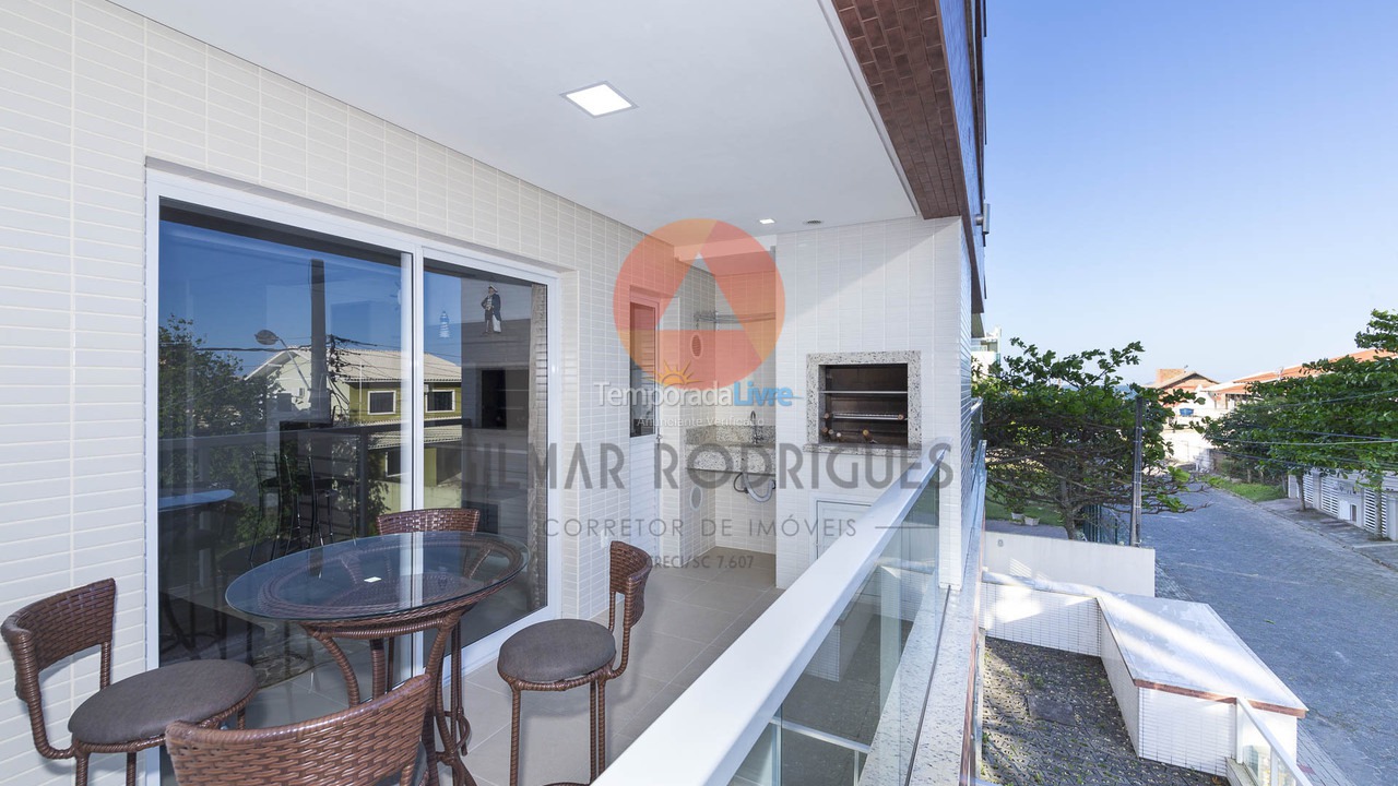 Apartamento para aluguel de temporada em Bombinhas (Canto Grande)