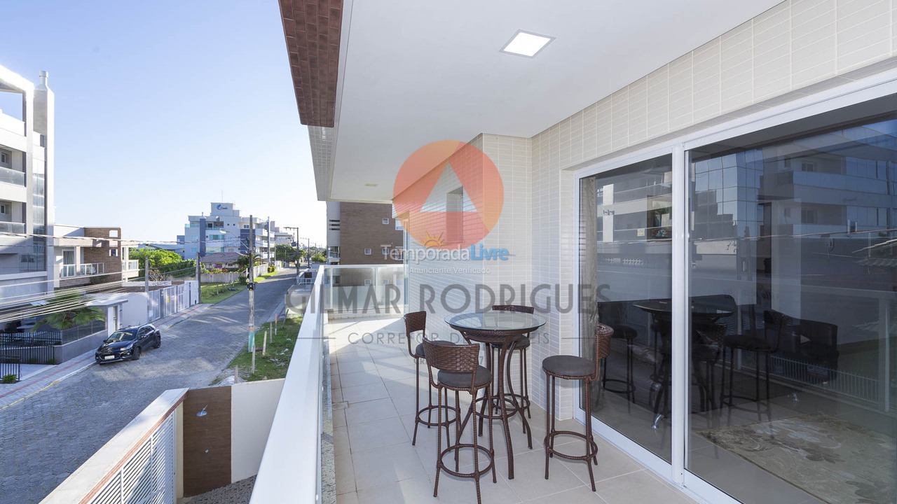 Apartamento para aluguel de temporada em Bombinhas (Canto Grande)