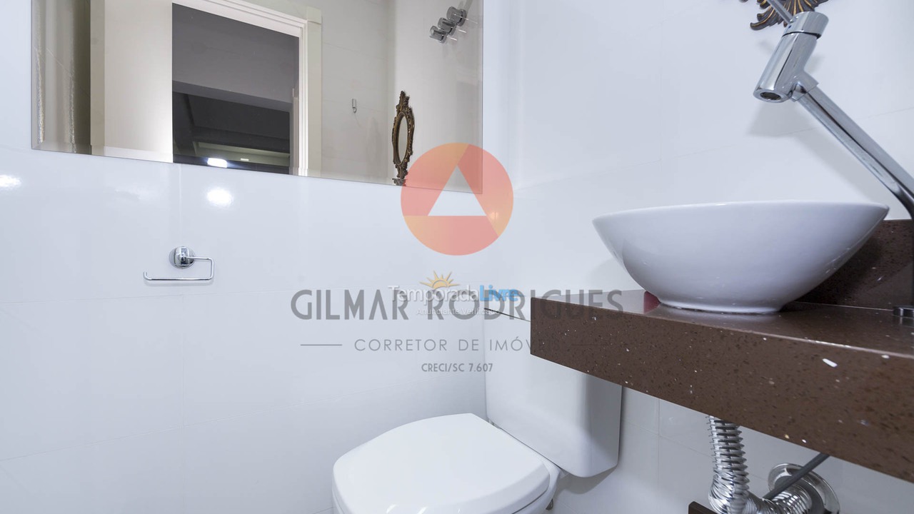 Apartamento para aluguel de temporada em Bombinhas (Canto Grande)