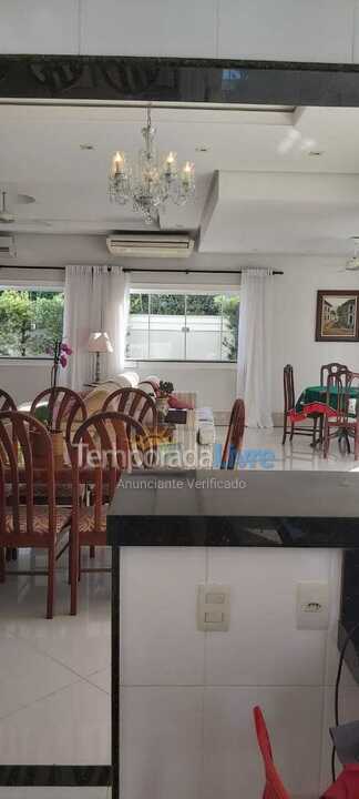 Casa para aluguel de temporada em Guarujá (Praia do Pernambuco)