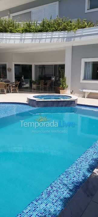 Casa para aluguel de temporada em Guarujá (Praia do Pernambuco)