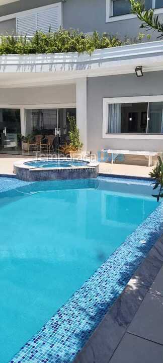 Casa para aluguel de temporada em Guarujá (Praia do Pernambuco)