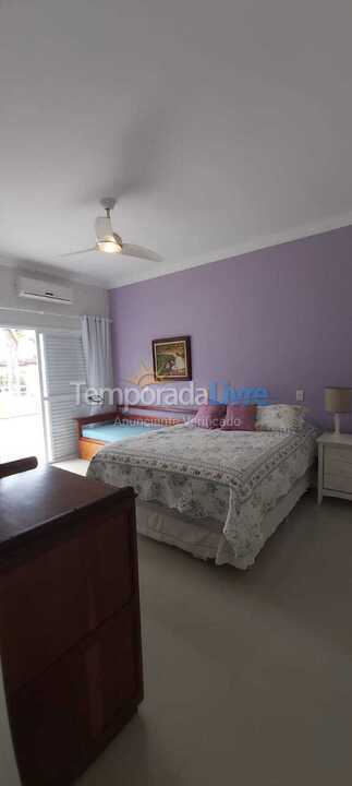 Casa para aluguel de temporada em Guarujá (Praia do Pernambuco)