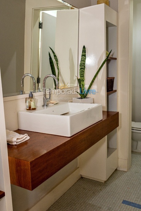 Casa para alquiler de vacaciones em São Sebastião (Praia da Baleia)