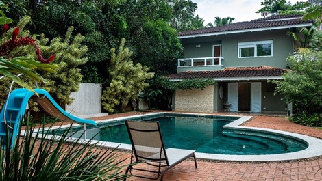 Casa de lujo y frente al mar alquiler fin de año