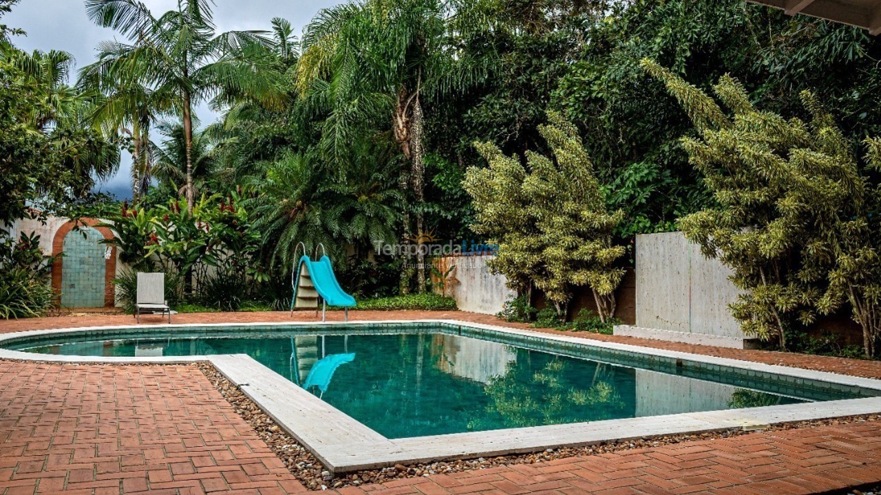 Casa para alquiler de vacaciones em São Sebastião (Praia da Baleia)